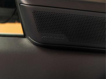 Land Rover Range Rover Sport Dynamic HSE MERIDIAN 3.0 P460e — photo 18