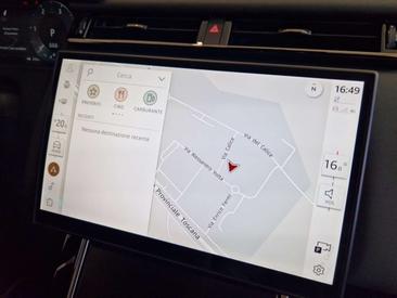 Land Rover Range Rover Velar Belgravia Edition 2.0D I4 204 CV — photo 25