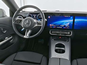 Mercedes CLA 350 — photo 2