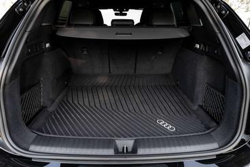 Audi Q6 E-tron S Line Performance — photo 14