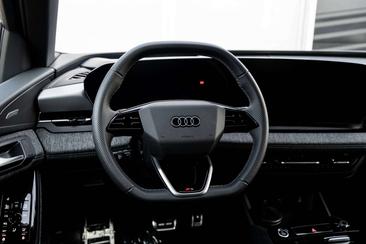 Audi Q6 E-tron S Line Performance — photo 16