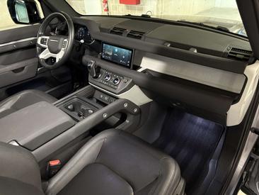 Land Rover Defender 90 S 3.0 D200 — photo 28