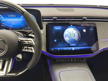 Mercedes Classe E53 AMG 53 Night Edition — photo 14