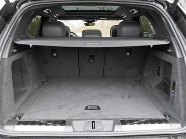 Land Rover Range Rover Sport Dynamic SE P460e Hybrid — photo 18