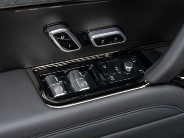 Land Rover Range Rover Sport Dynamic SE P460e Hybrid — photo 20