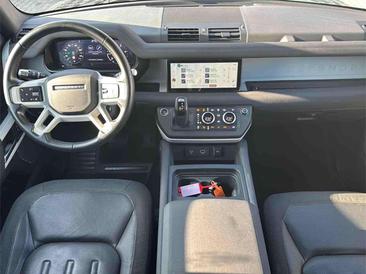 Land Rover Defender 2.0 TD Sd4 KAT ACC AHK PANO STHZ Vert — photo 15