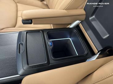Land Rover Range Rover 3.0 P460e 460ch PHEV Autobiography SWB — photo 18