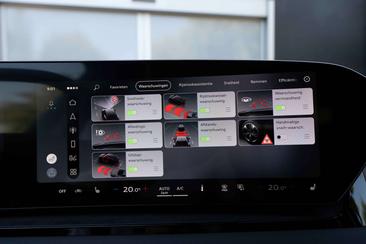 Audi Q6 E-tron S-LINE — photo 22