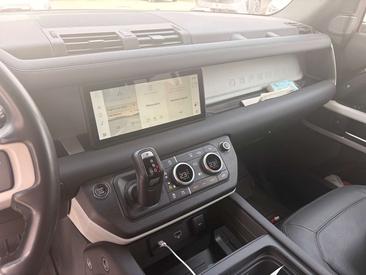Land Rover Defender 110 HSE Awd Auto 3.0d I6 Mhev 200cv — photo 11
