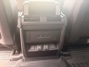 Land Rover Defender 110 HSE Awd Auto 3.0d I6 Mhev 200cv — photo 14