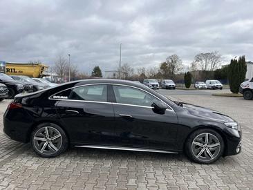 Mercedes CLA 180 AMG Line — photo 3