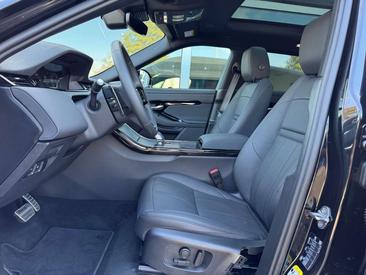 Land Rover Range Rover Evoque P270e Dynamic SE — photo 8