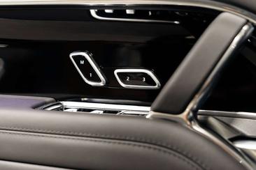 Land Rover Range Rover P550e Autobiography MERIDIAN SIG*MASSAGE*23" INCH — photo 35