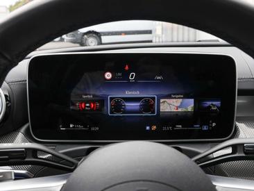 Mercedes Classe C 200 AMG Line — photo 20