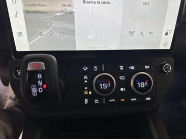 Land Rover Defender 110 X-Dynamic SE Awd 3.0d Mhev 200cv Auto — photo 20