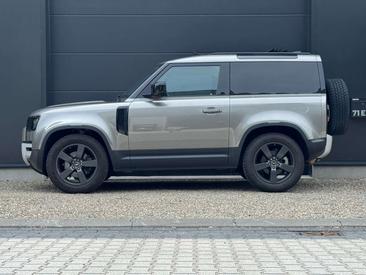 Land Rover Defender 90 SE Commercial 3.0 6 Cilinder D250 — photo 10