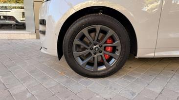 Land Rover Range Rover Sport Dynamic SE 3.0 I6 PHEV — photo 9
