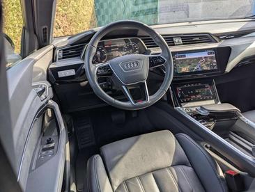 Audi Q8 E-tron E-tron 55 Quattro 265 KW — photo 13