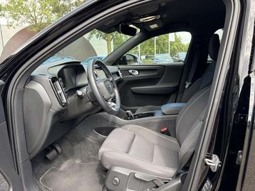 Volvo XC40 Recharge Plus — photo 13