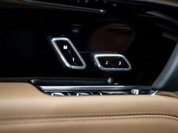 Land Rover Range Rover Autobiography 3.0 P550e PHEV — photo 31