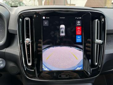 Volvo XC40 Recharge Plus — photo 26
