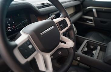 Land Rover Defender 110 X-Dynamic SE D200 — photo 8