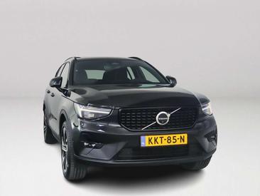 Volvo XC40 B4 Plus — photo 10