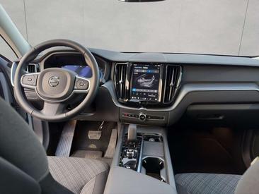 Volvo XC60 B5 Core — photo 12