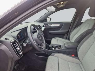 Volvo XC40 B3 Plus — photo 7