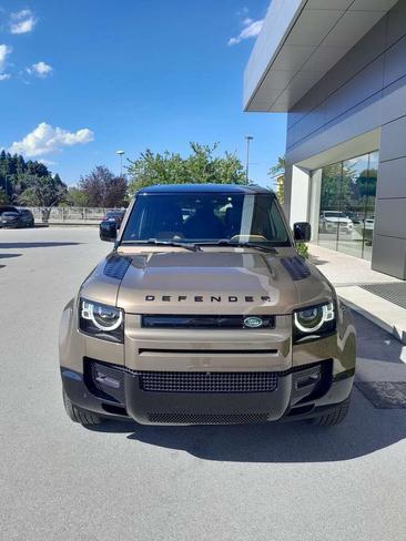Land Rover Defender 110 X-Dynamic SE AWD Auto. 3.0D I6 200 — photo 4