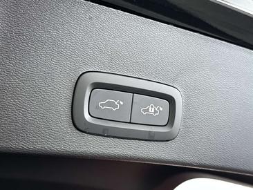 Volvo XC40 B4 Plus — photo 14