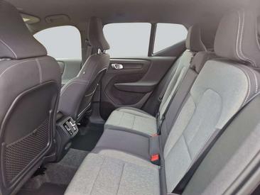 Volvo XC40 B3 Plus — photo 9