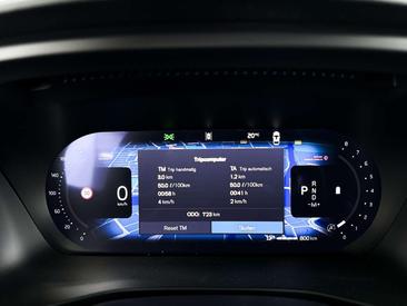 Volvo XC40 B4 Plus — photo 18