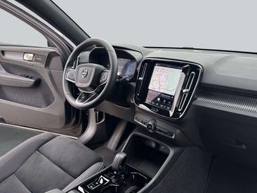 Volvo XC40 B3 Plus — photo 13
