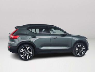 Volvo XC40 B4 Plus — photo 4