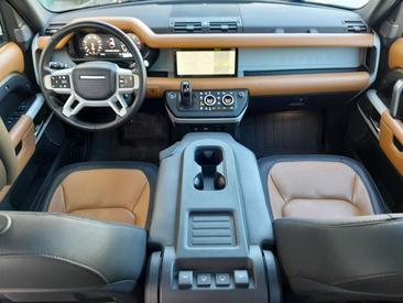 Land Rover Defender 110 X-Dynamic SE AWD Auto. 3.0D I6 200 — photo 10