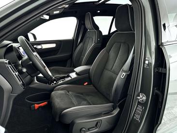 Volvo XC40 B4 Plus — photo 5