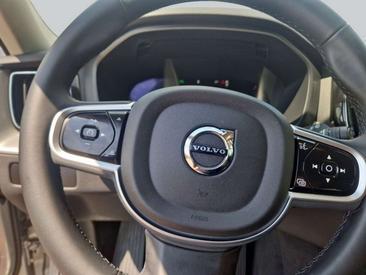 Volvo XC60 B5 Plus — photo 15