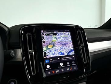 Volvo XC40 B4 Plus — photo 22