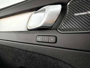 Volvo XC40 B4 Plus — photo 7