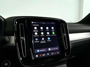 Volvo XC40 B4 Plus — photo 23