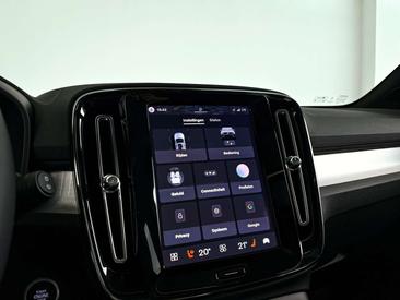 Volvo XC40 B4 Plus — photo 25