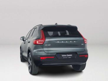 Volvo XC40 B4 Plus — photo 11