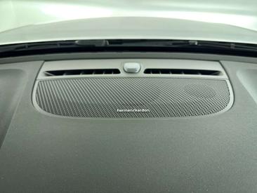 Volvo XC40 B4 Plus — photo 29