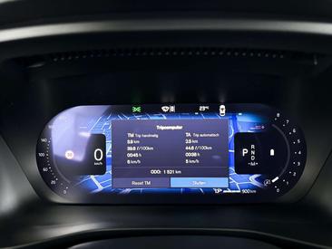 Volvo XC40 B4 Plus — photo 18