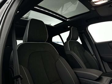 Volvo XC40 B4 Plus — photo 34