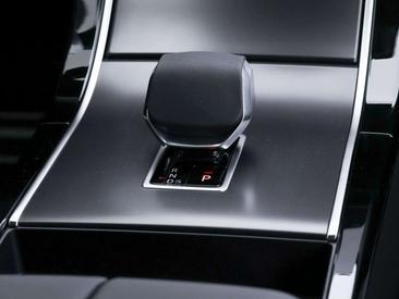 Land Rover Range Rover Evoque Hoxton Edition P270e — photo 14