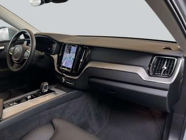 Volvo XC60 B5 — photo 13