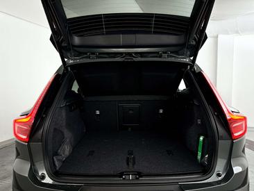 Volvo XC40 B4 Plus — photo 13