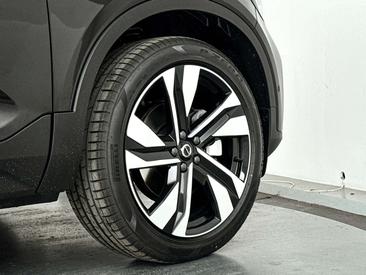 Volvo XC40 B4 Plus — photo 37